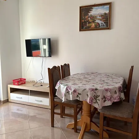 Ana Apartment Bibinje